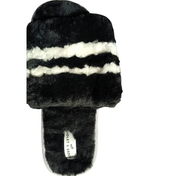 Violet & Brooks Black and White Wool Slippers Medium - Picture 3 of 3